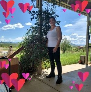 Meet your Posher, Robyn